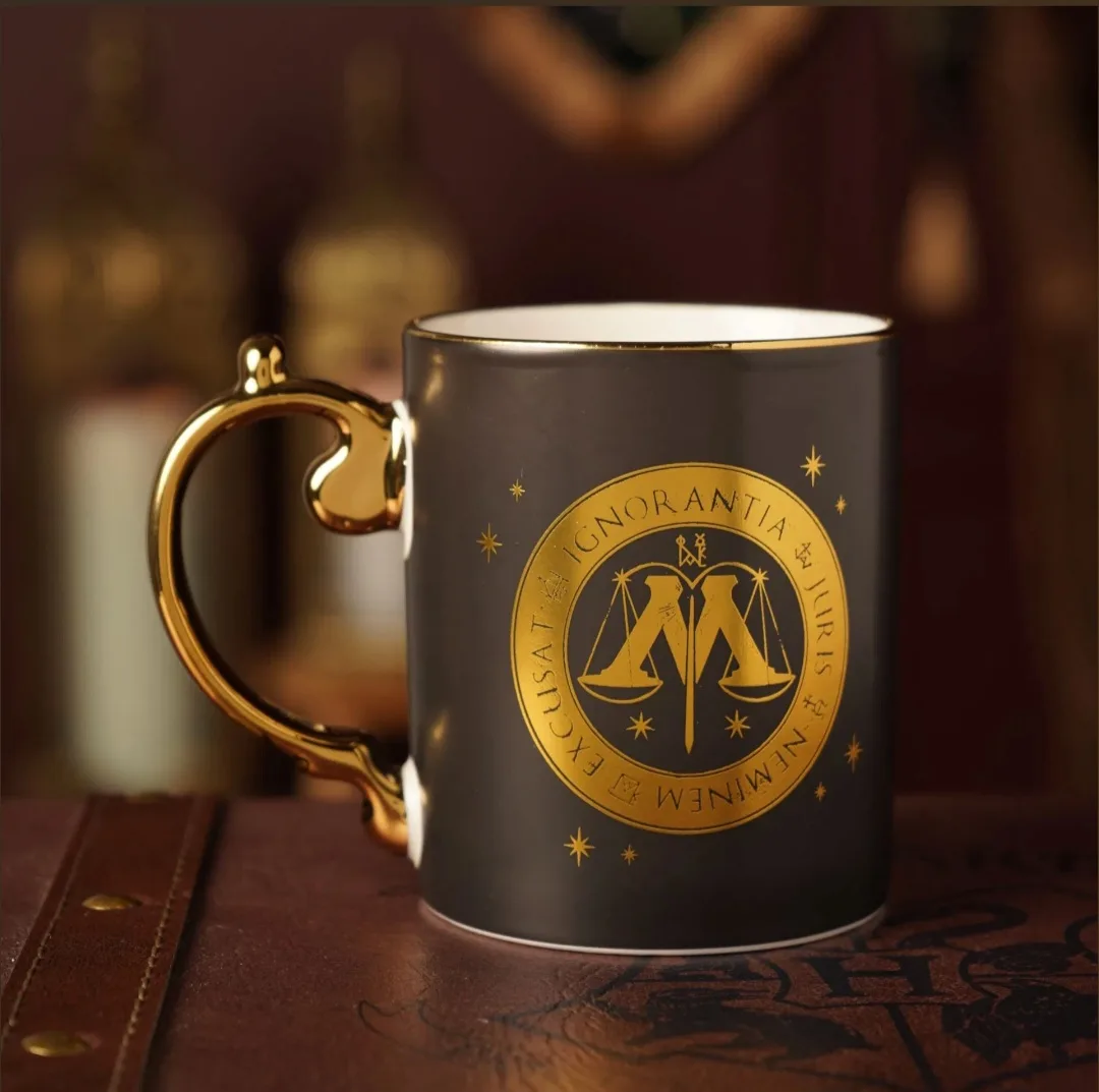 Mug de collection Harry Potter Alumni Warner Bros - Ministère de la Magie – Image 6