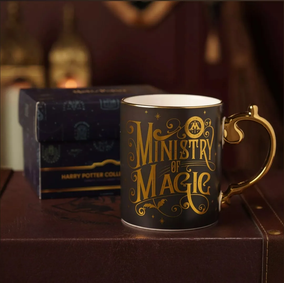 Mug de collection Harry Potter Alumni Warner Bros - Ministère de la Magie – Image 7